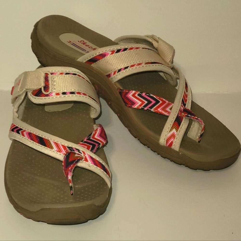 SKECHERS OUTDOOR LIFESTYLE SANDALS SIZE 7